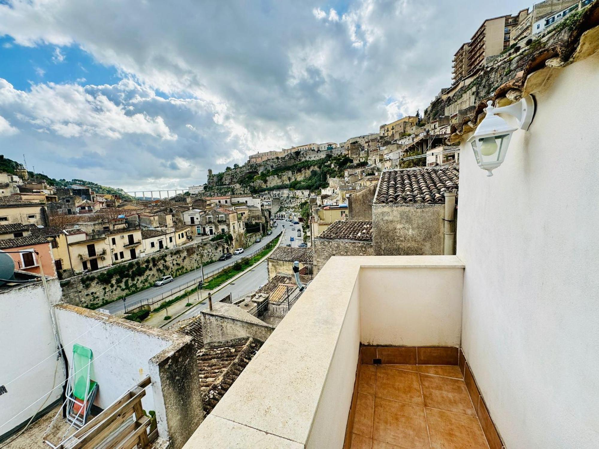 La Casa D'Ila Vila Modica Exterior foto